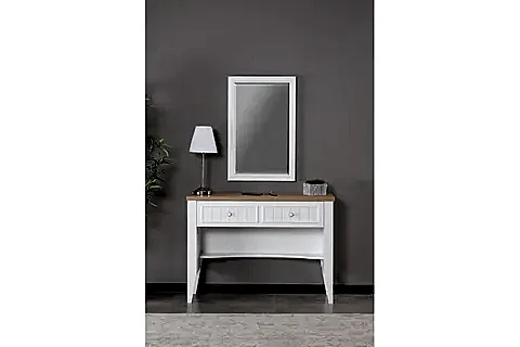 LORA DRESUAR VE AYNASI