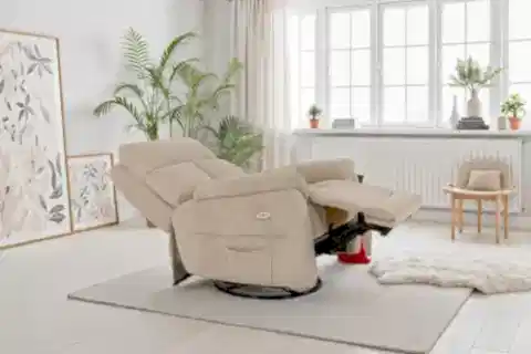 AMSTERDAM MASAJLI ELEKTRIKLI TV KOLTUĞU SALLANIR, KREM