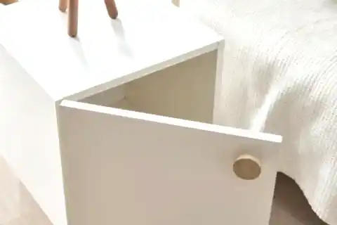 PETİTE KOMODİN