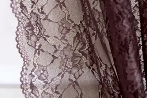 FRANSIZ DANTELİ FON TÜL MÜRDÜM RENGİ PİLESİZ 260X260