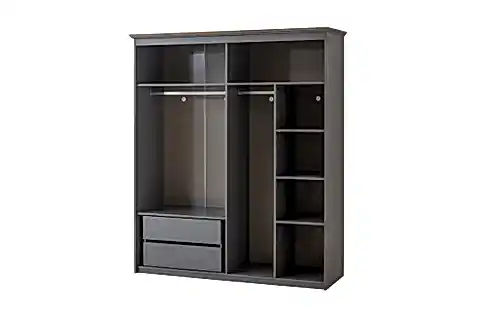 PETRA GARDIROP, 4 KAPILI