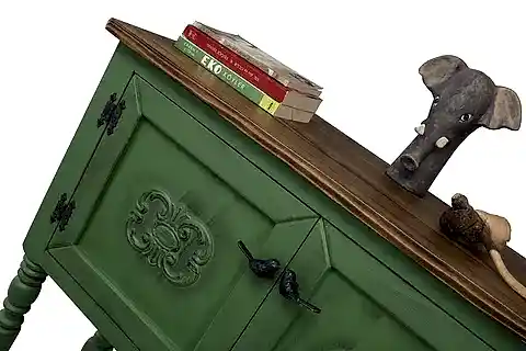 ADA DRESUAR, YEŞİL