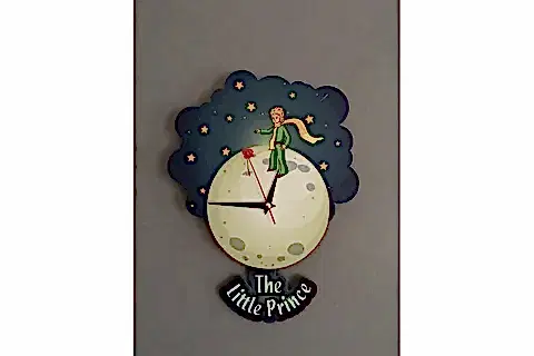 KÜÇÜK PRENS DEKORATİF SARKAÇLI DUVAR SAATİ