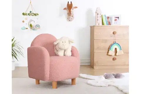 MOYLO ÇOCUK KOLTUĞU, PEMBE