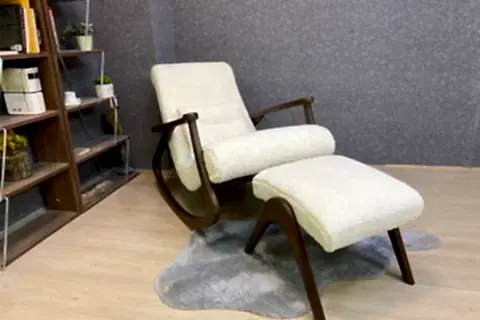 EKOL SALLANAN SANDALYE, TEDDY KREM, CEVİZ AYAK