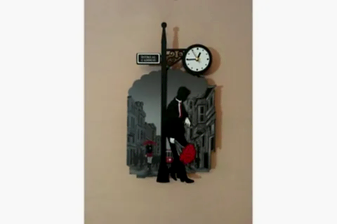 İSTİKLAL CADDESİ DEKORATİF DUVAR SAATİ