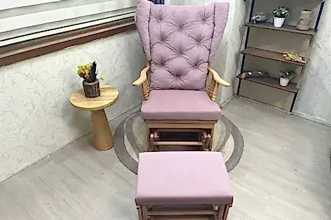 MAMA PUFLU SALLANAN SANDALYE, ANKA PEMBE, NATUREL AHŞAP